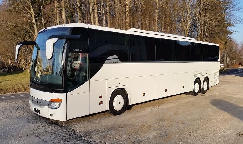 Skopje: Buses hire in Batinci in Batinci and Macedonia